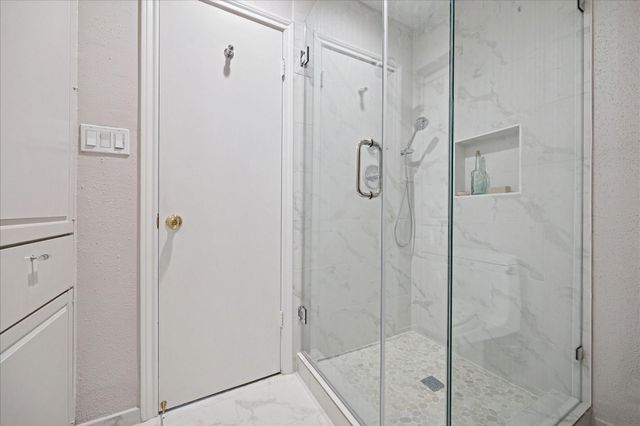 5818 Valley Forge Drive, Houston, TX 77057