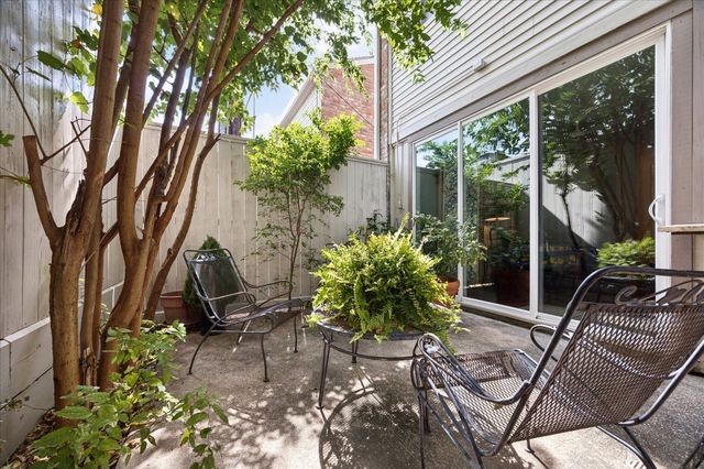 5818 Valley Forge Drive, Houston, TX 77057