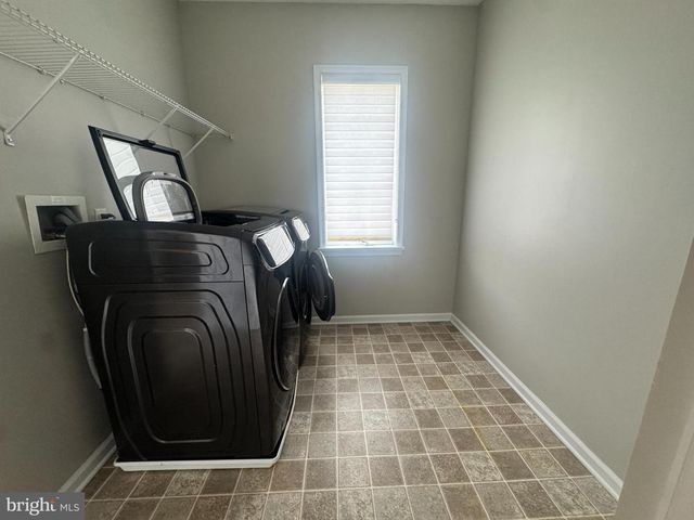 3313 PIETRO WAY, Philadelphia, PA 19145
