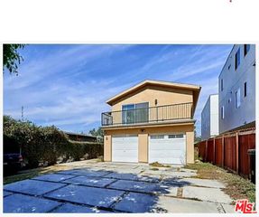 601 W 84th Street, Los Angeles, CA 90044