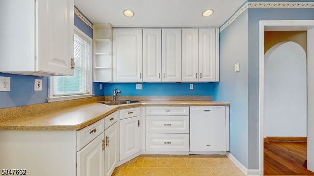 652 Foothill Rd, Bridgewater Twp., NJ 08807