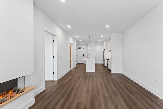 125 Cambrian Way Unit 611, Burlington, VT 05401