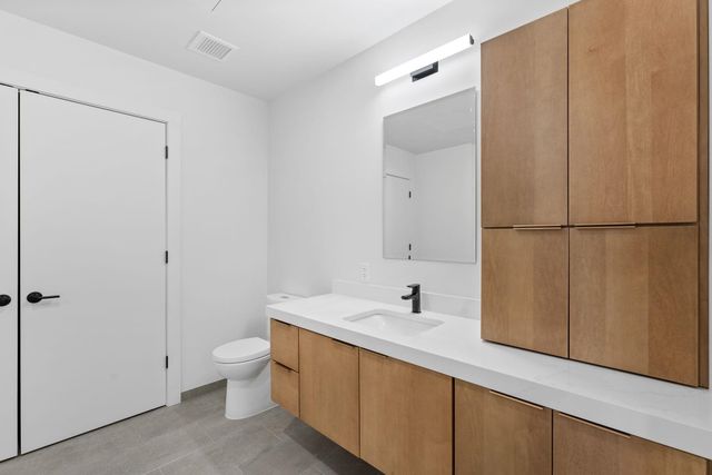 125 Cambrian Way Unit 611, Burlington, VT 05401