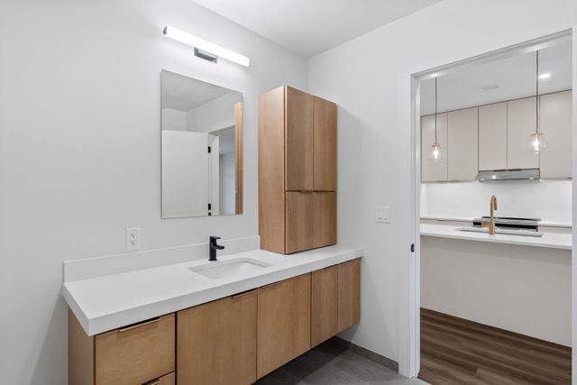 125 Cambrian Way Unit 611, Burlington, VT 05401