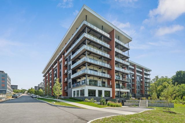 125 Cambrian Way Unit 611, Burlington, VT 05401