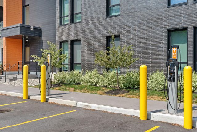 125 Cambrian Way Unit 611, Burlington, VT 05401