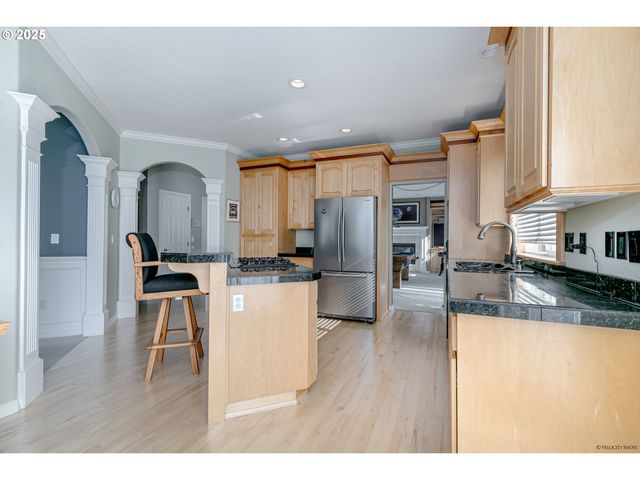 14732 Se DUKE St, Portland, OR 97236