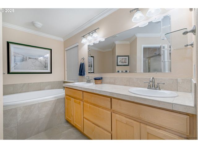 14732 Se DUKE St, Portland, OR 97236