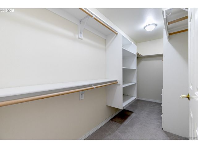 14732 Se DUKE St, Portland, OR 97236