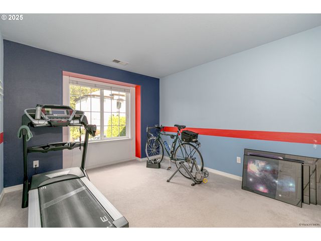 14732 Se DUKE St, Portland, OR 97236