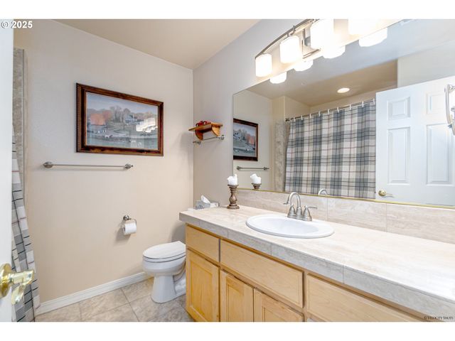 14732 Se DUKE St, Portland, OR 97236