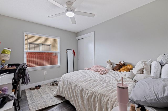 935 47TH AVENUE N, St Petersburg, FL 33703