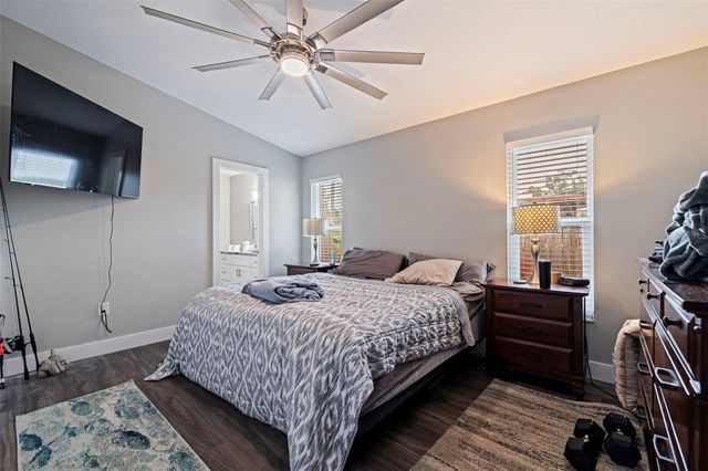 935 47TH AVENUE N, St Petersburg, FL 33703