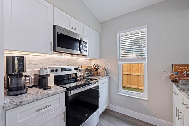 935 47TH AVENUE N, St Petersburg, FL 33703