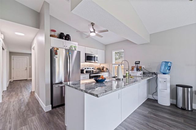 935 47TH AVENUE N, St Petersburg, FL 33703