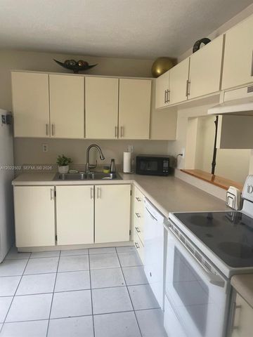 9880 Hammocks Blvd 101-43, Miami, FL 33196