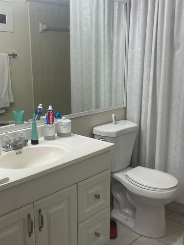 9880 Hammocks Blvd 101-43, Miami, FL 33196