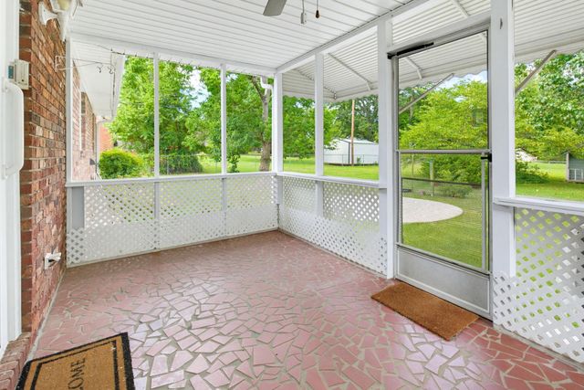 107 Luther Place, Spartanburg, SC 29301