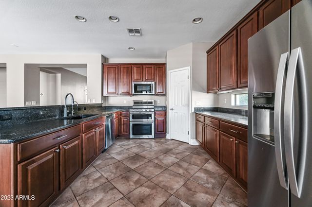 11127 N 161ST Avenue, Surprise, AZ 85379