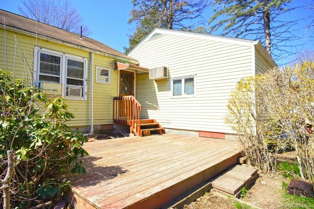 51 Arthursburg Road, Lagrangeville, NY 12540