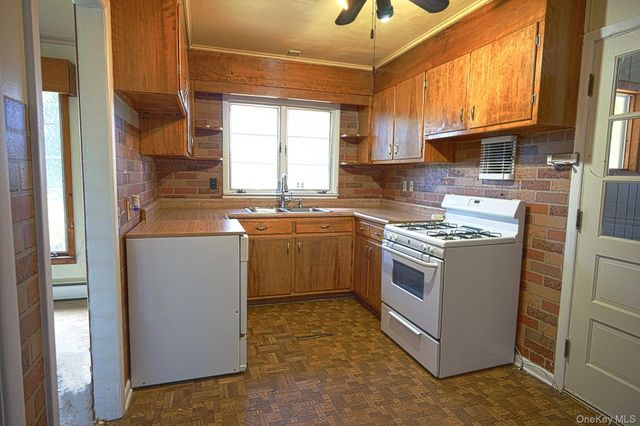 51 Arthursburg Road, Lagrangeville, NY 12540