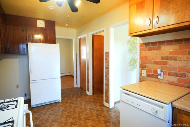 51 Arthursburg Road, Lagrangeville, NY 12540