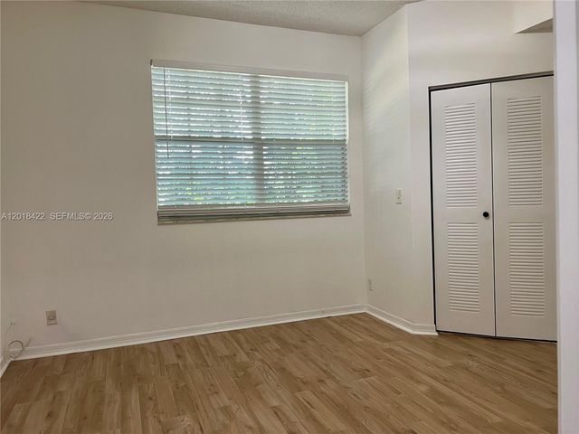 982 Sevilla Cir 982, Weston, FL 33326