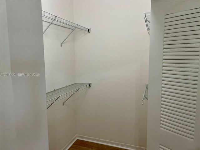 982 Sevilla Cir 982, Weston, FL 33326