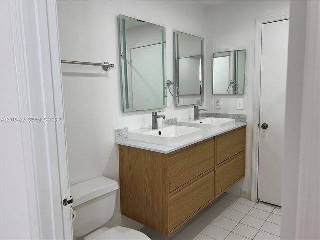 982 Sevilla Cir 982, Weston, FL 33326