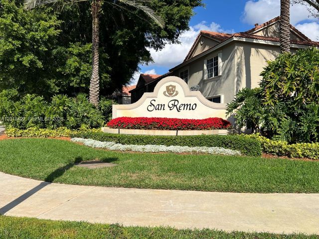 982 Sevilla Cir 982, Weston, FL 33326