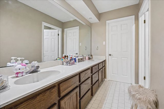 9324 OAK KNOLL CV, Cordova, TN 38018