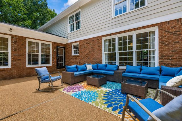 9324 OAK KNOLL CV, Cordova, TN 38018