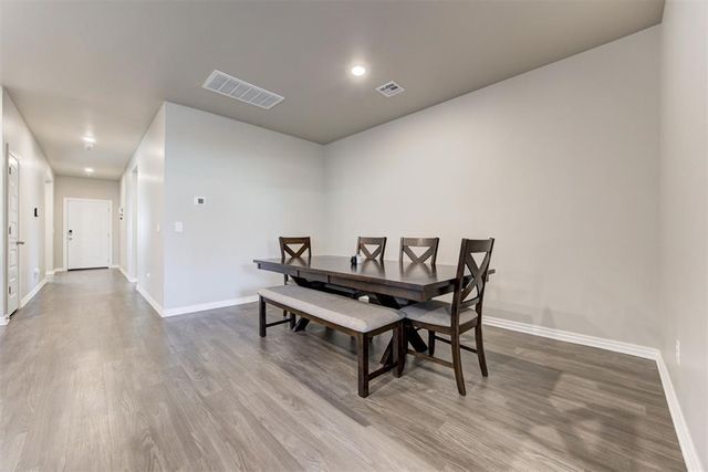 10401 NW 26th Street, Yukon, OK 73099