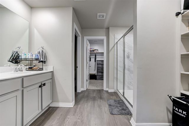 10401 NW 26th Street, Yukon, OK 73099