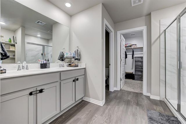 10401 NW 26th Street, Yukon, OK 73099