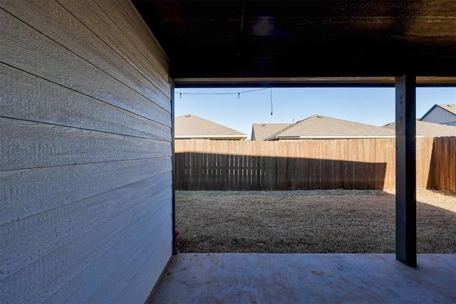 10401 NW 26th Street, Yukon, OK 73099