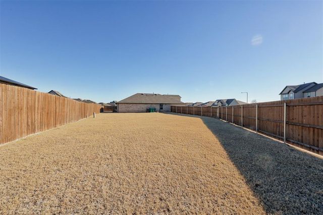 10401 NW 26th Street, Yukon, OK 73099