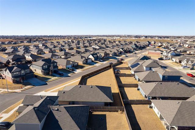 10401 NW 26th Street, Yukon, OK 73099