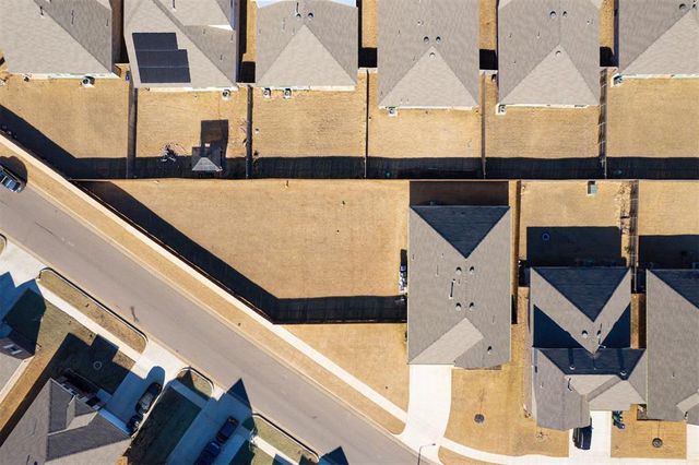 10401 NW 26th Street, Yukon, OK 73099