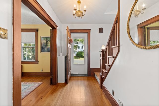 132 Luce St, Lowell, MA 01852