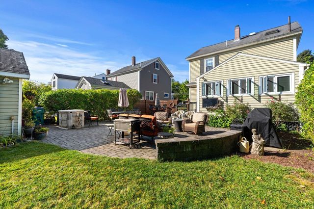 132 Luce St, Lowell, MA 01852