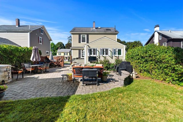 132 Luce St, Lowell, MA 01852
