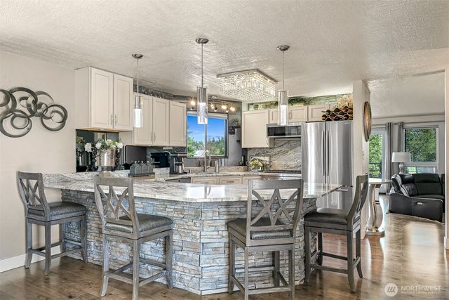 1835 E Smith Road, Bellingham, WA 98226