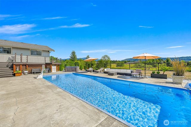 1835 E Smith Road, Bellingham, WA 98226
