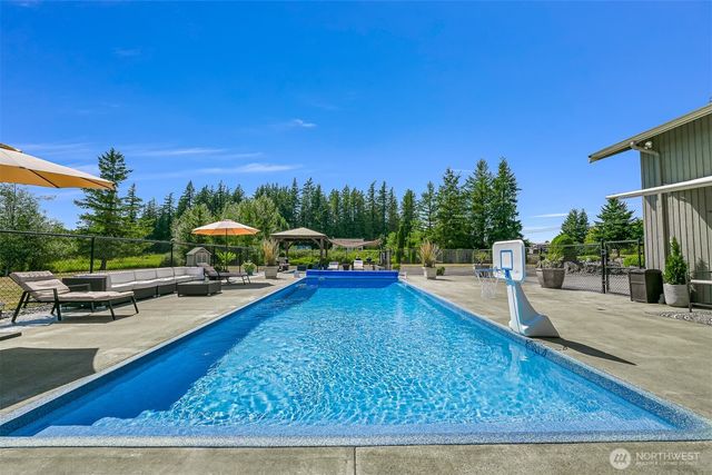 1835 E Smith Road, Bellingham, WA 98226