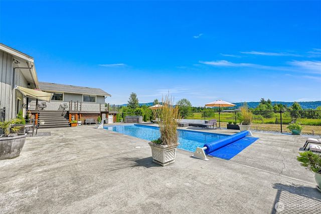 1835 E Smith Road, Bellingham, WA 98226