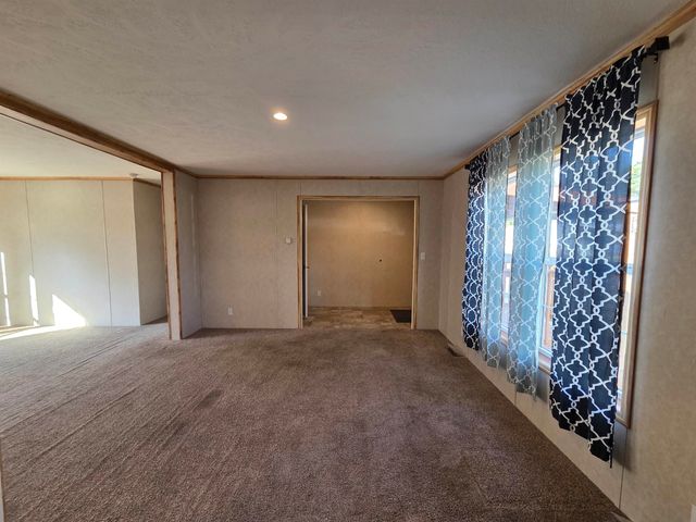 41 Lunar Drive, Canaan, NH 03741