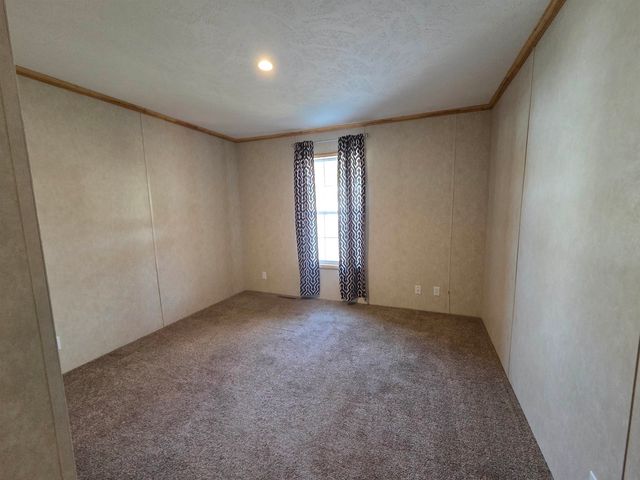 41 Lunar Drive, Canaan, NH 03741