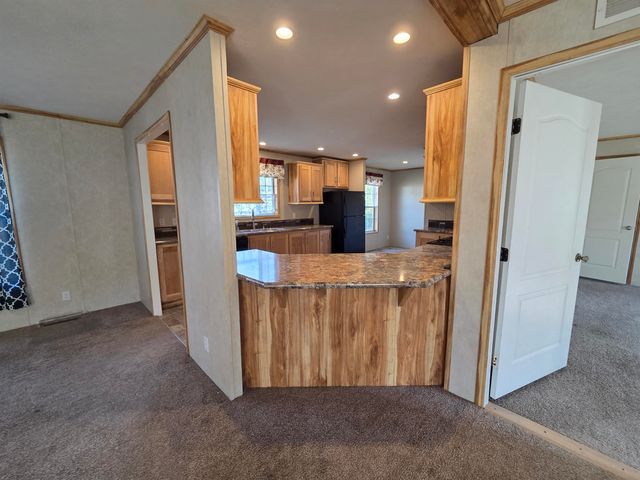 41 Lunar Drive, Canaan, NH 03741