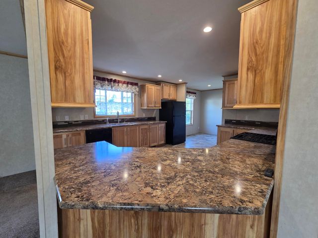 41 Lunar Drive, Canaan, NH 03741